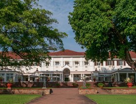 Victoria Falls Hotel